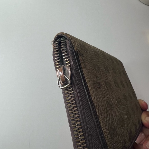 Authentic Gucci Wallet - Picture 5 of 8